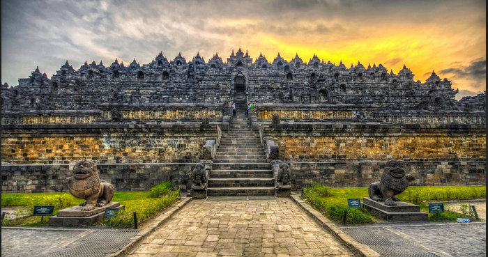 Candi Raksasa Borobudur Yang Mendunia