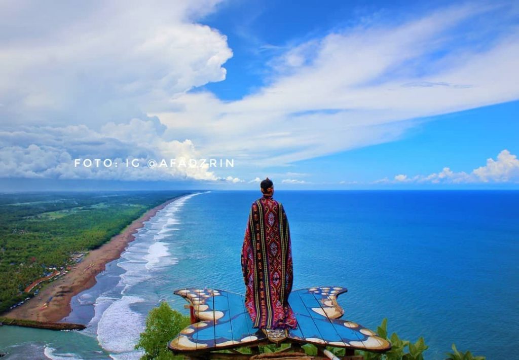 Bukit Hud Kebumen  Pemandangan Bak di New Zealand Jogja 